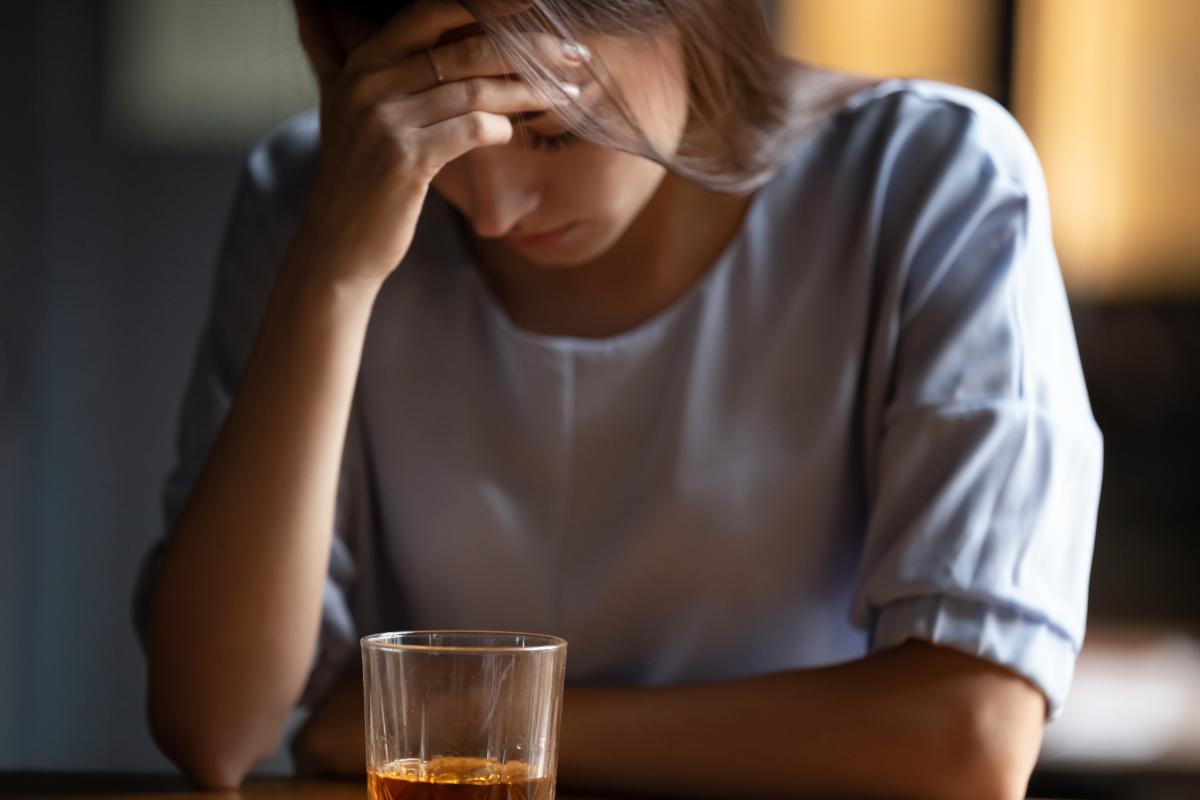 signs-of-alcohol-abuse-in-the-workplace-alcohol-rehab-co